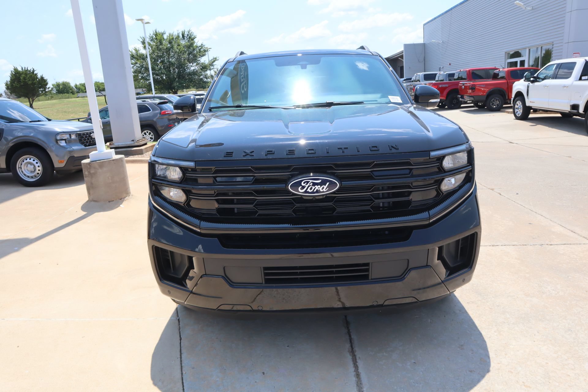 New 2027 Ford Expedition Max Platinum w/ Stealth Appearance Package AWD/4WD image 10