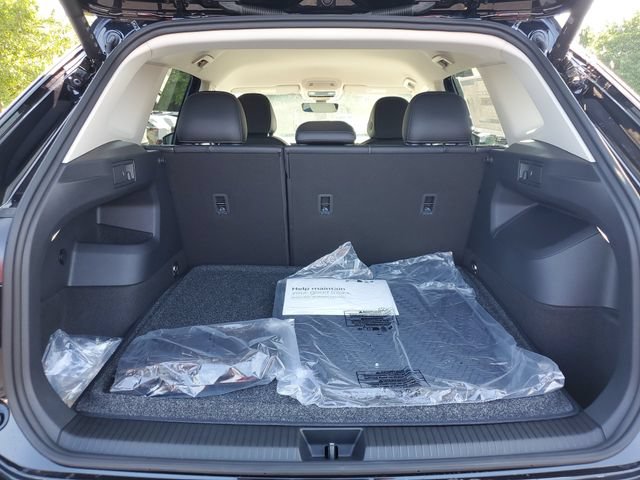 New 2026 Volkswagen Tiguan SE AWD/4WD image 7