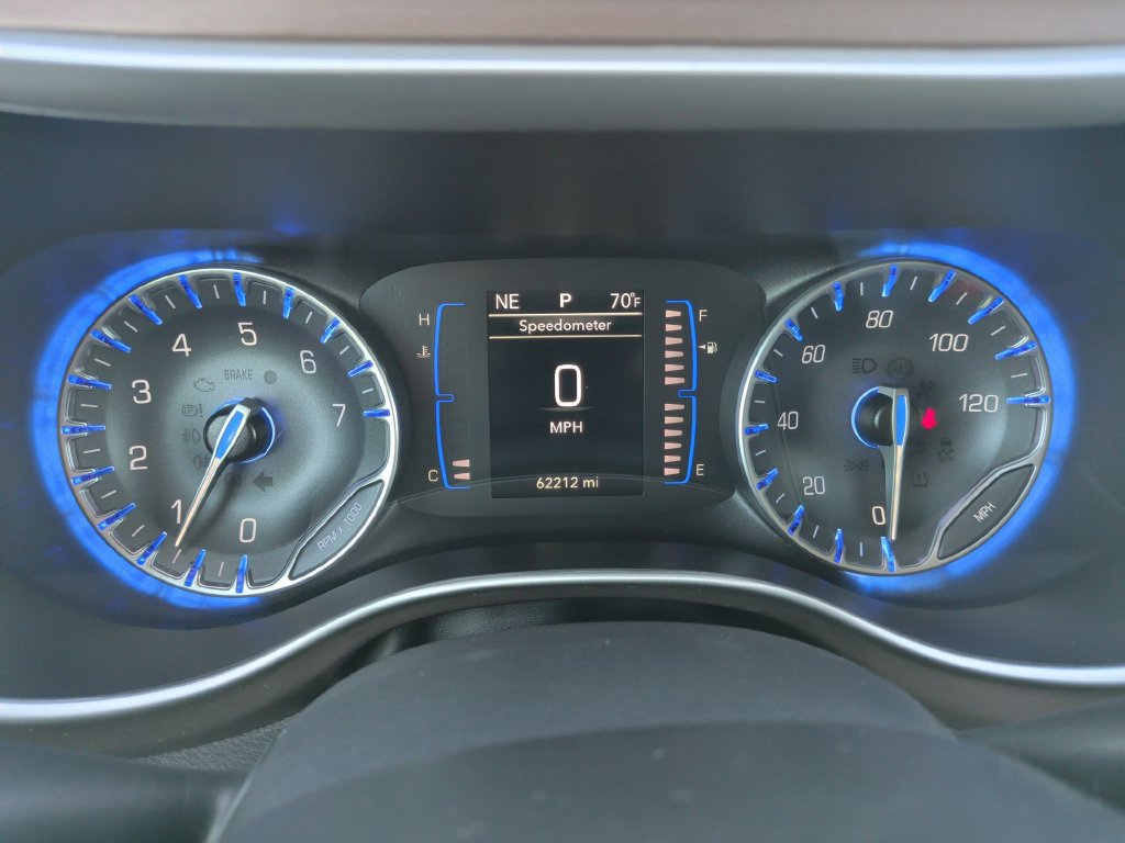 Used 2023 Chrysler Voyager LX FWD image 28
