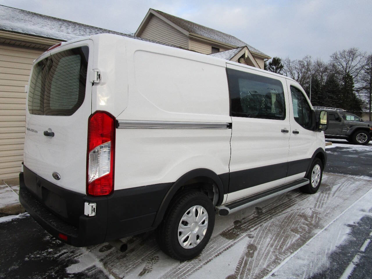 Used 2024 Ford Transit 250 Low Roof w/ Exterior Upgrade Package image 7