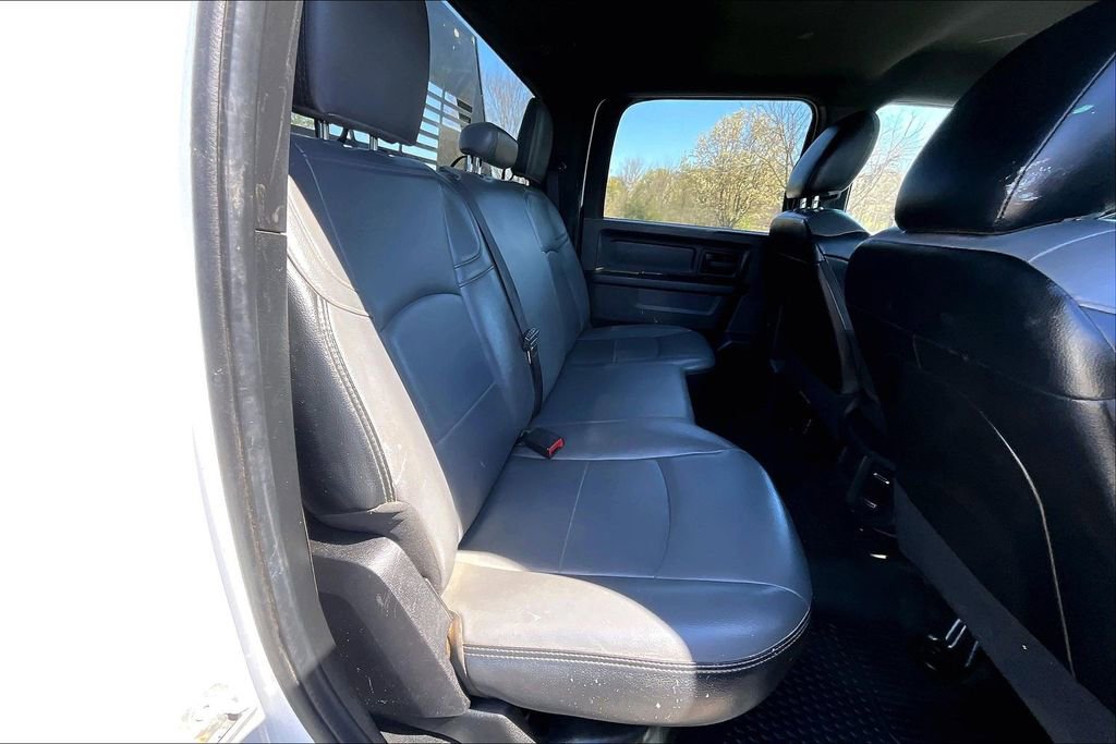 Used 2024 RAM 3500 Tradesman w/ Chrome Appearance Group image 23