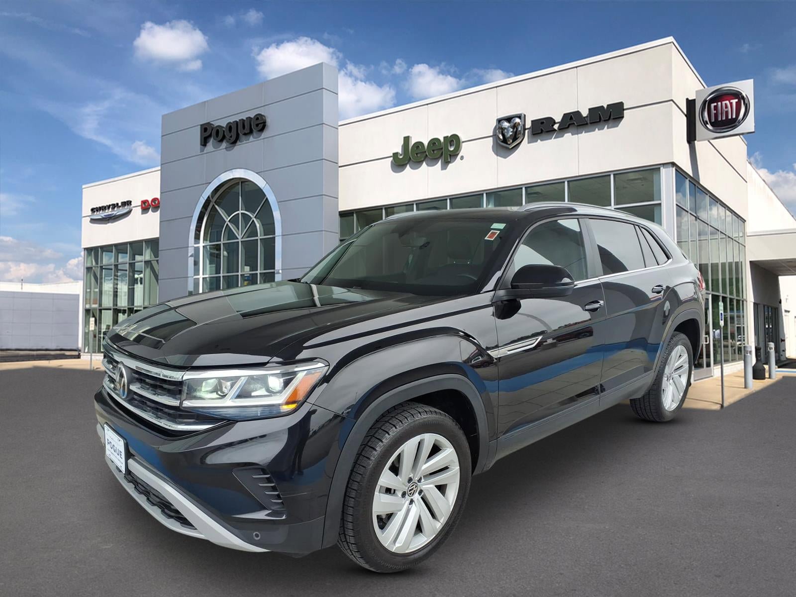 Used 2022 Volkswagen Atlas Cross Sport SE AWD/4WD image 4