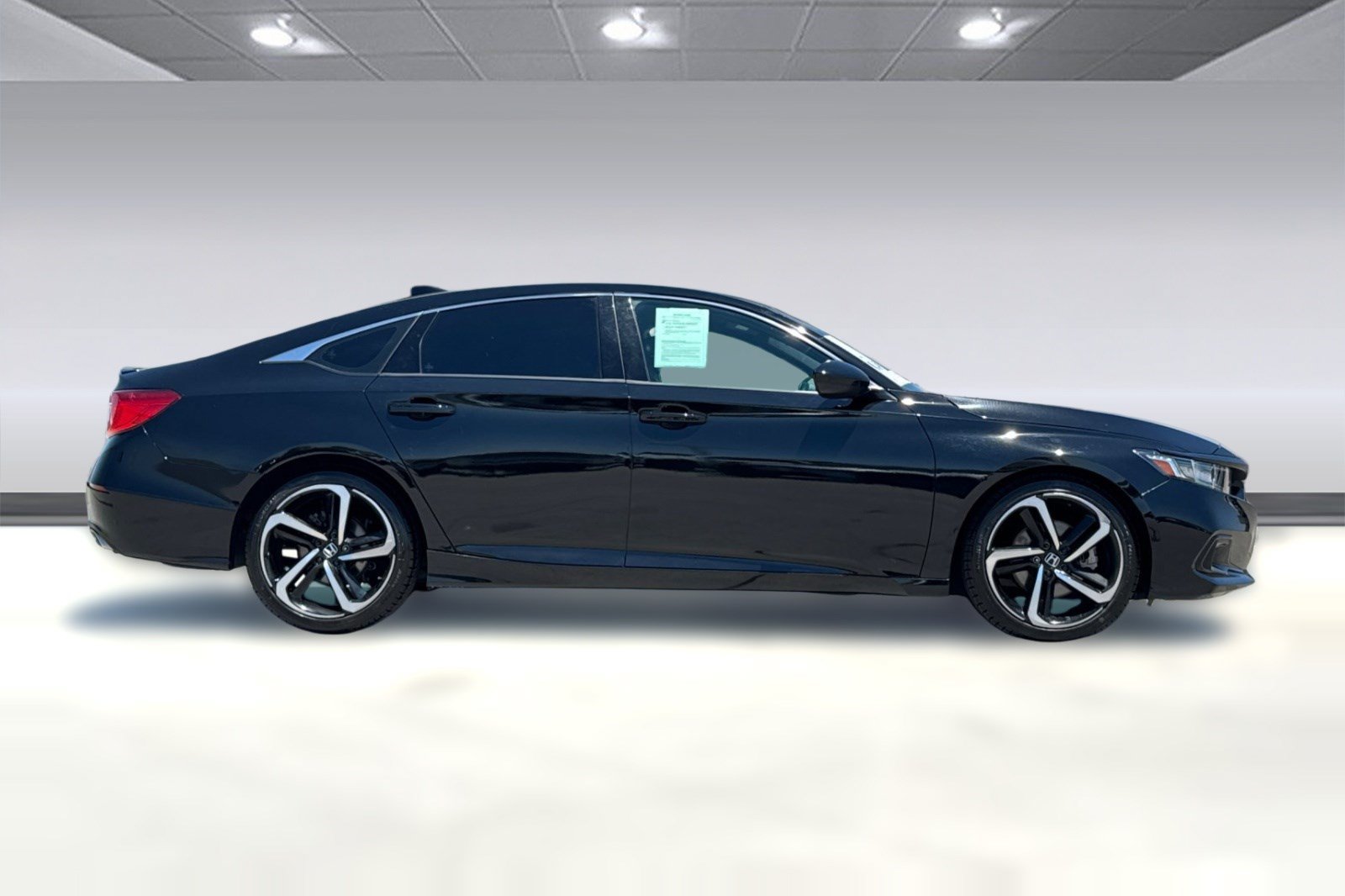 Used 2021 Honda Accord Sport image 7