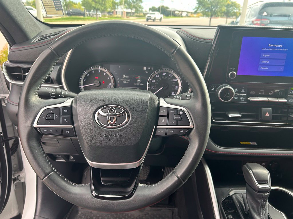 Used 2023 Toyota Highlander XSE AWD/4WD image 23