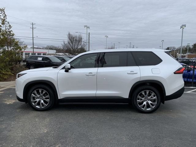 Used 2024 Toyota Grand Highlander Platinum image 5