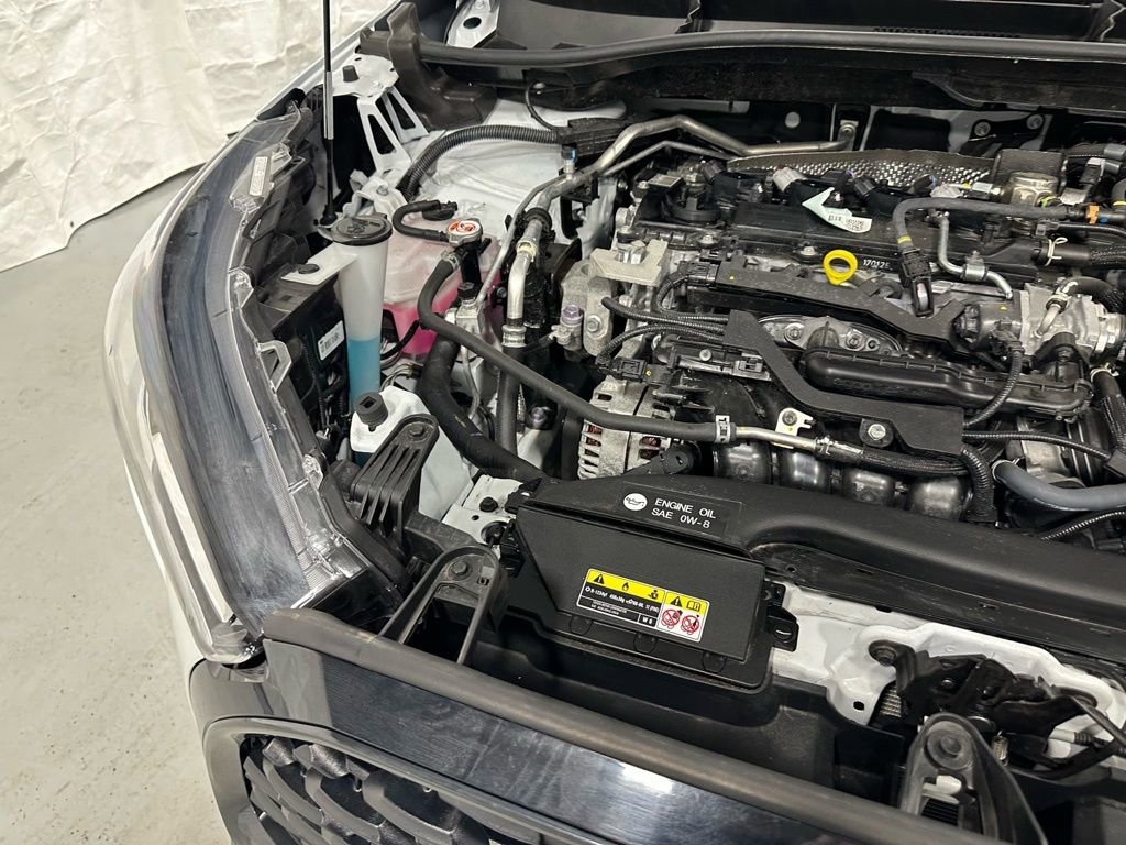 Used 2025 Toyota Corolla Cross L image 65