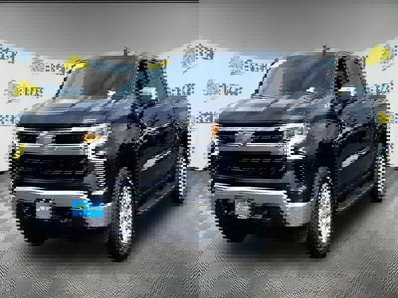 Used 2024 Chevrolet Silverado 1500 LT AWD/4WD image 3