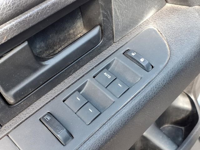 Used 2010 Ford F150 Raptor image 26