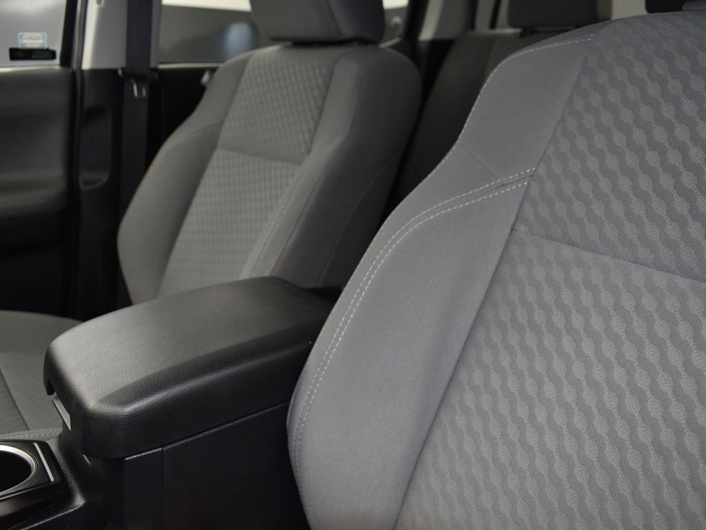 Used 2021 Toyota Tacoma SR image 25