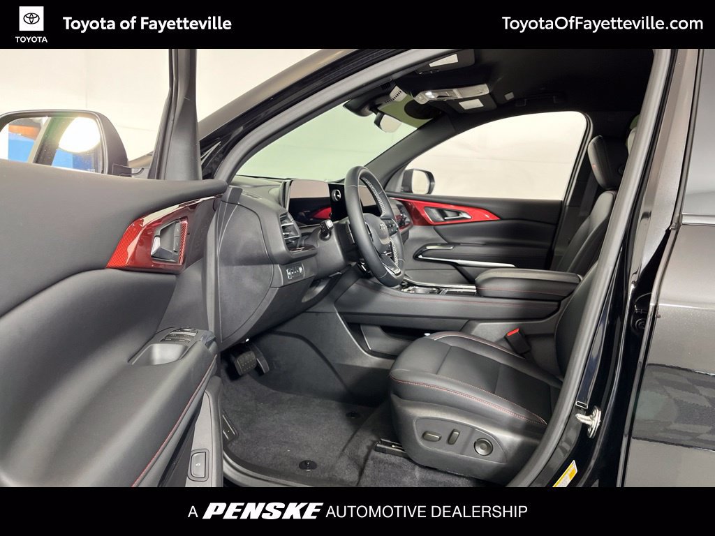 Used 2026 Chevrolet Traverse Z71 w/ Driver Confidence Package AWD/4WD image 26