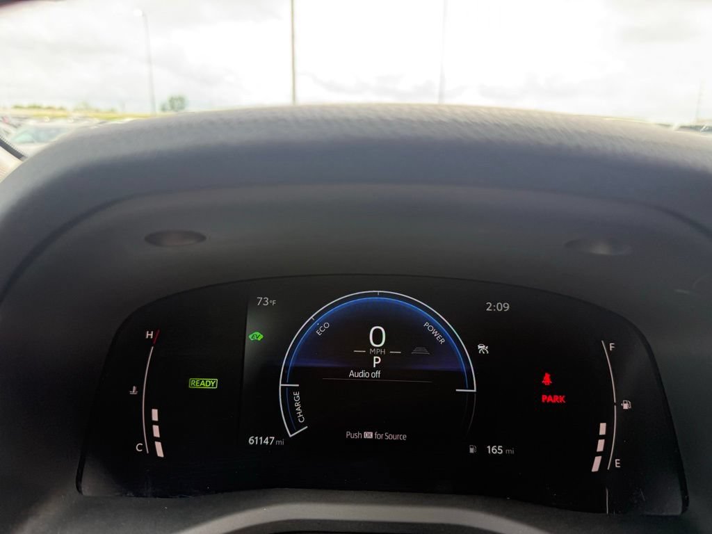 Used 2025 Toyota Camry LE FWD image 14