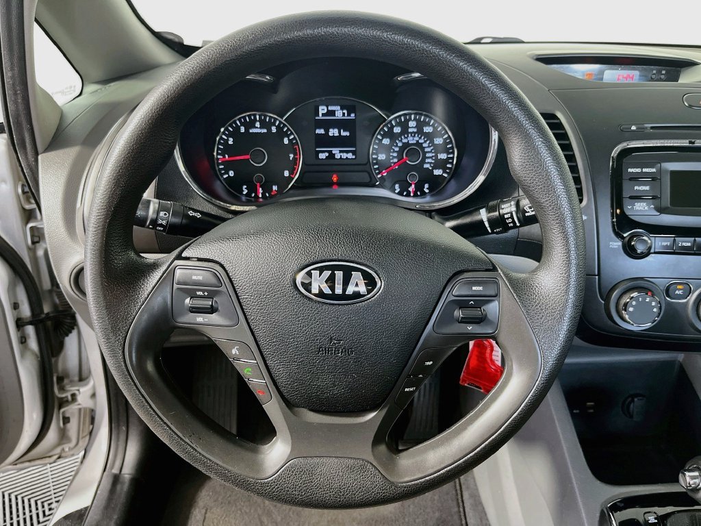 Used 2017 Kia Forte LX FWD image 17