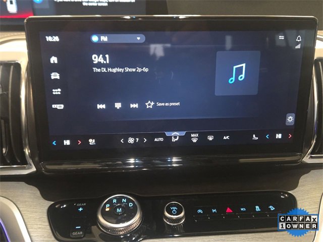 Used 2025 Ford Expedition Platinum image 16