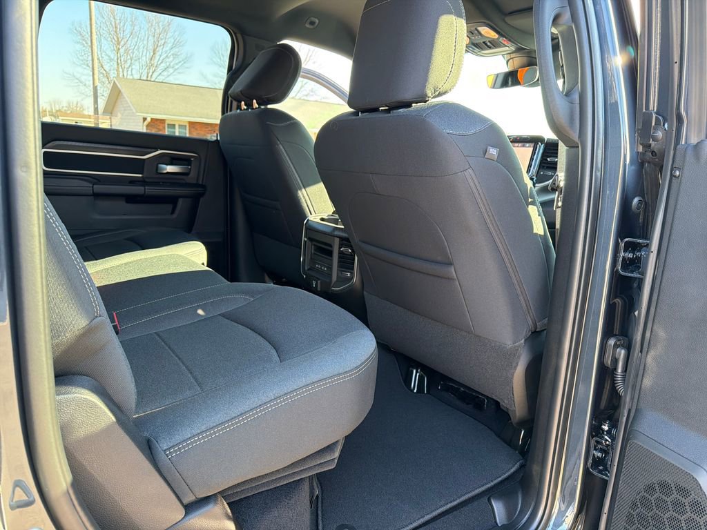 New 2026 RAM 2500 Big Horn AWD/4WD image 15