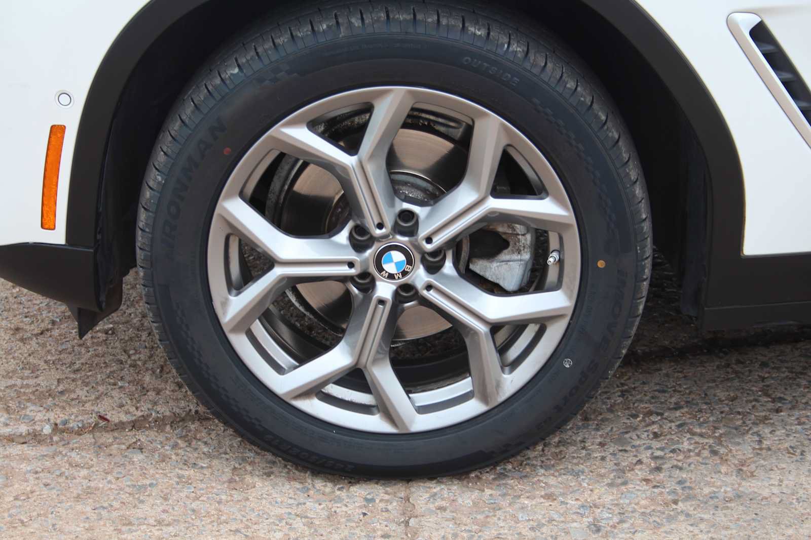 Used 2021 BMW X4 xDrive30i w/ Executive Package AWD/4WD image 14