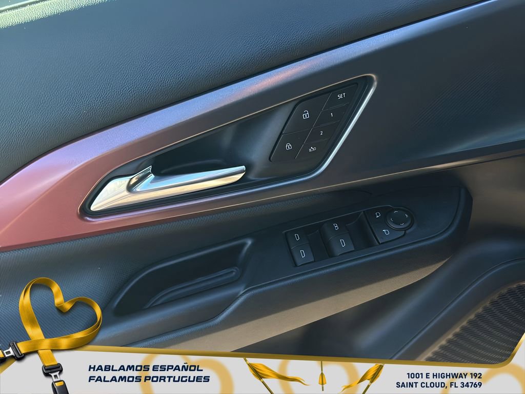 New 2026 Chevrolet Equinox EV RS image 13