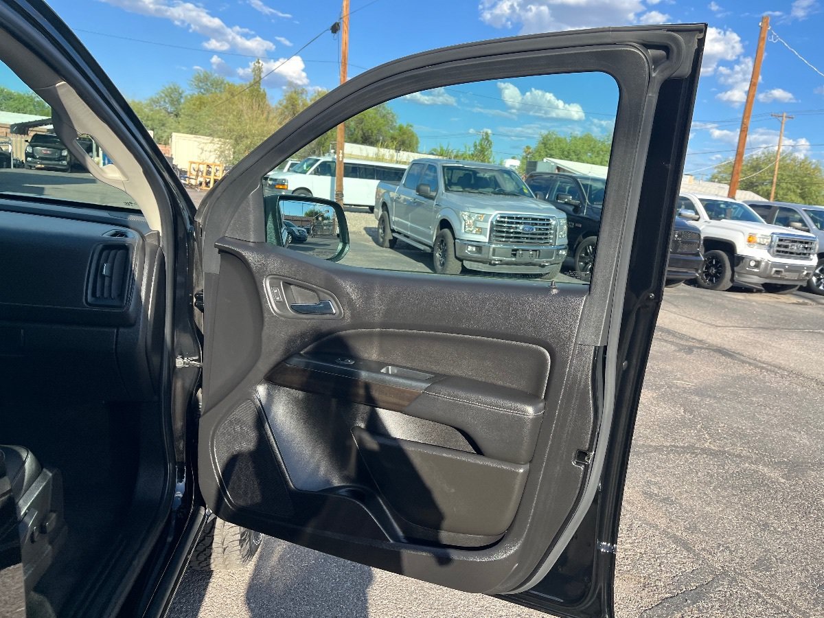 Used 2018 GMC Canyon SLT w/ Driver Alert Package AWD/4WD image 38
