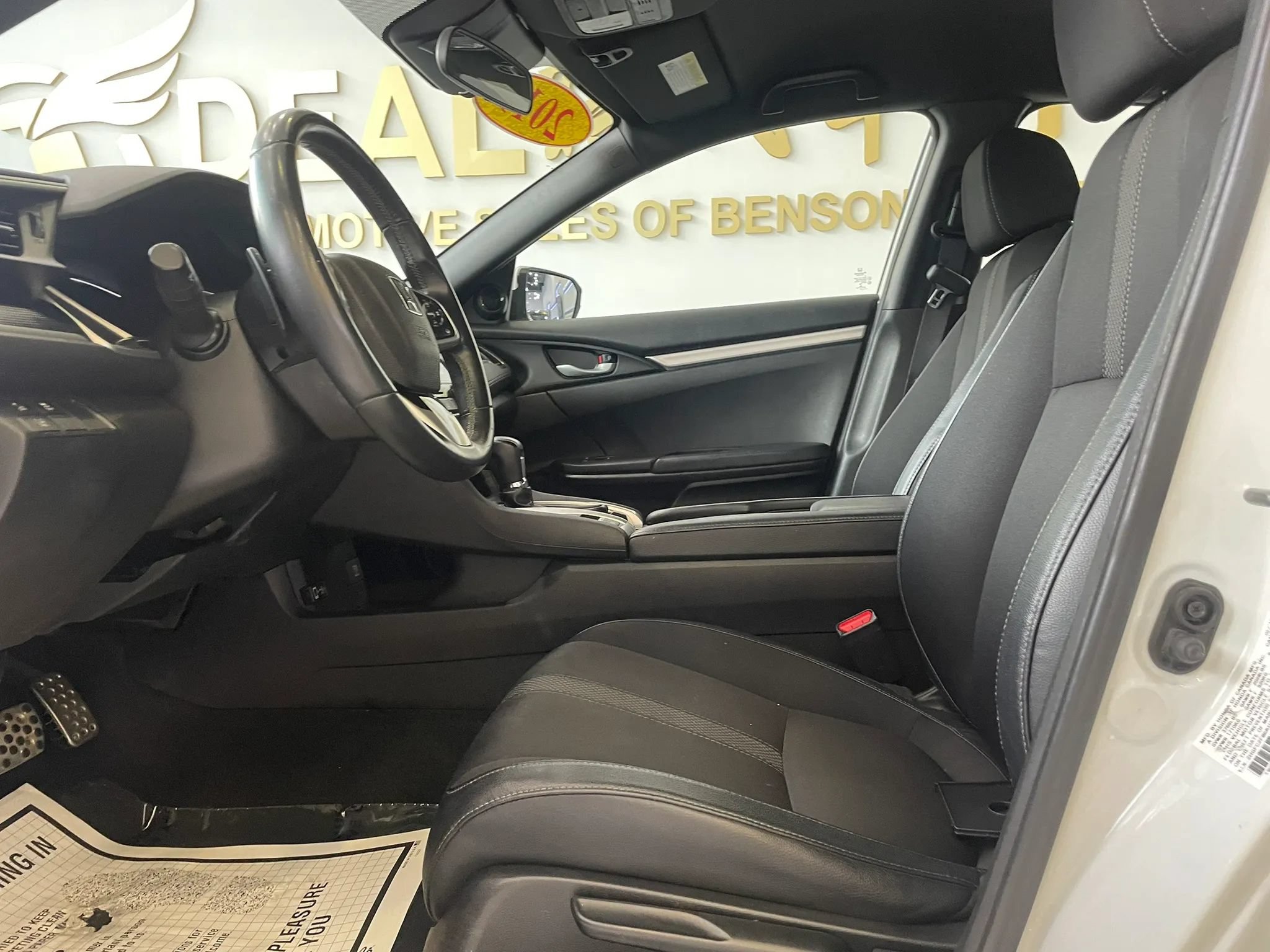 Used 2019 Honda Civic Sport image 9