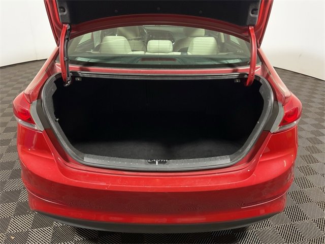Used 2017 Hyundai Elantra SE image 9