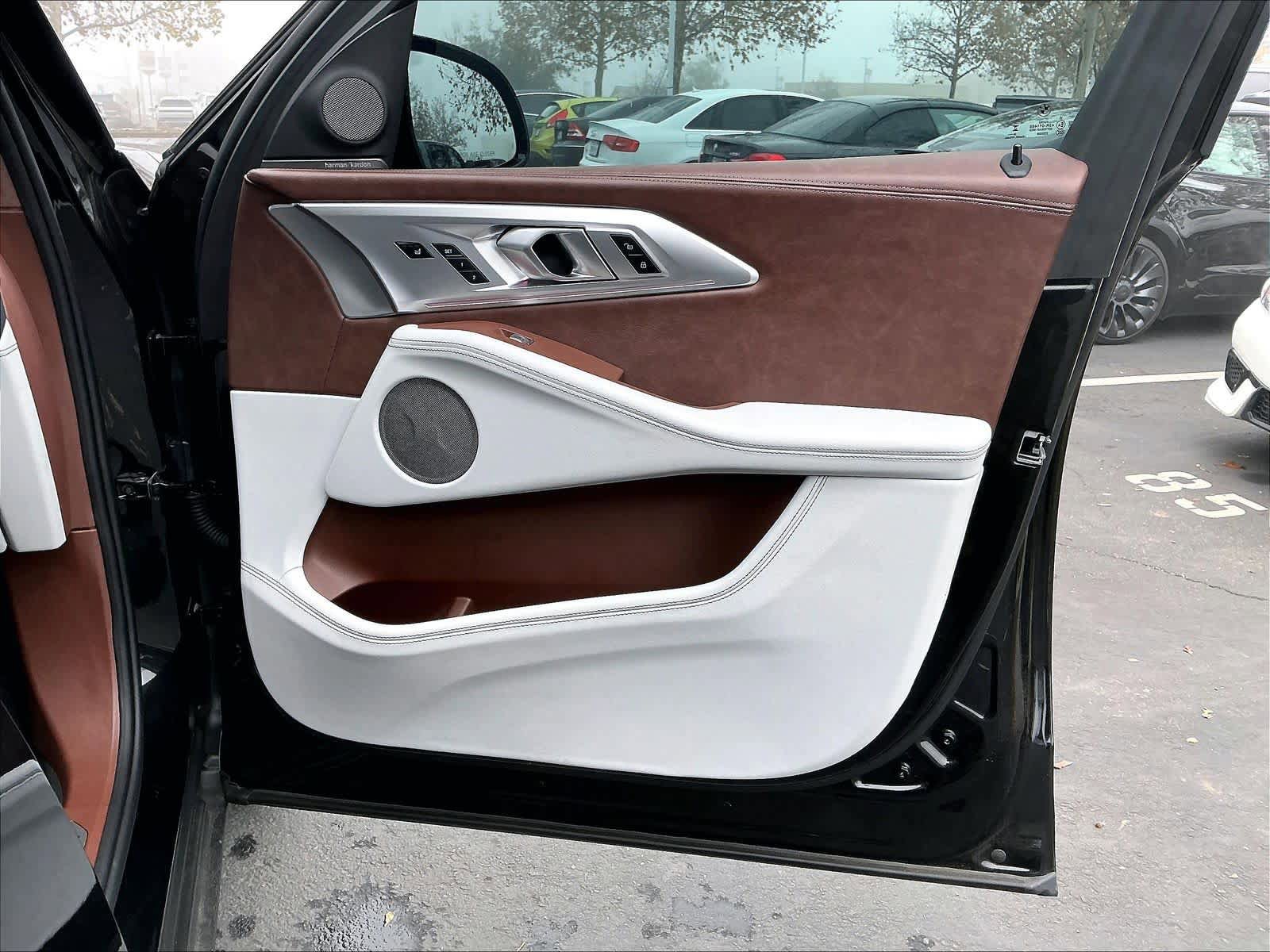 Used 2025 BMW XM image 24