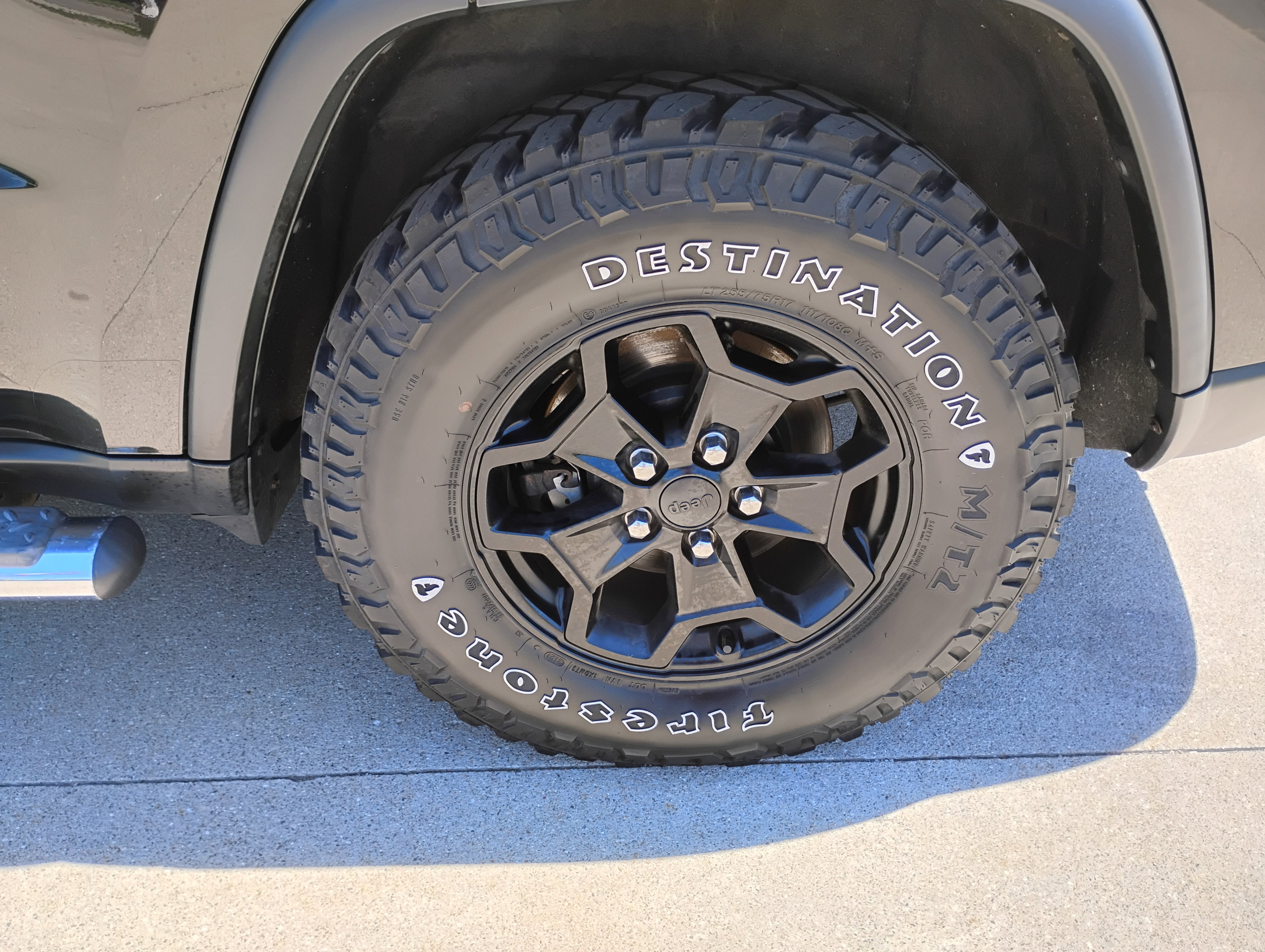 Used 2014 Jeep Grand Cherokee Limited AWD/4WD image 24