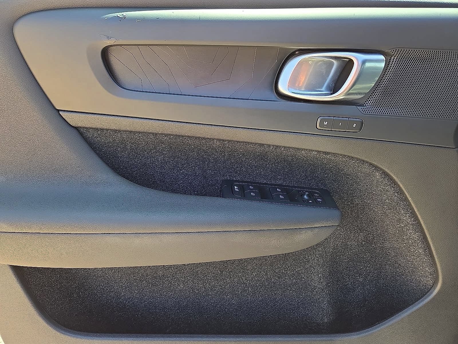 Certified 2023 Volvo XC40 Recharge Plus AWD/4WD image 21