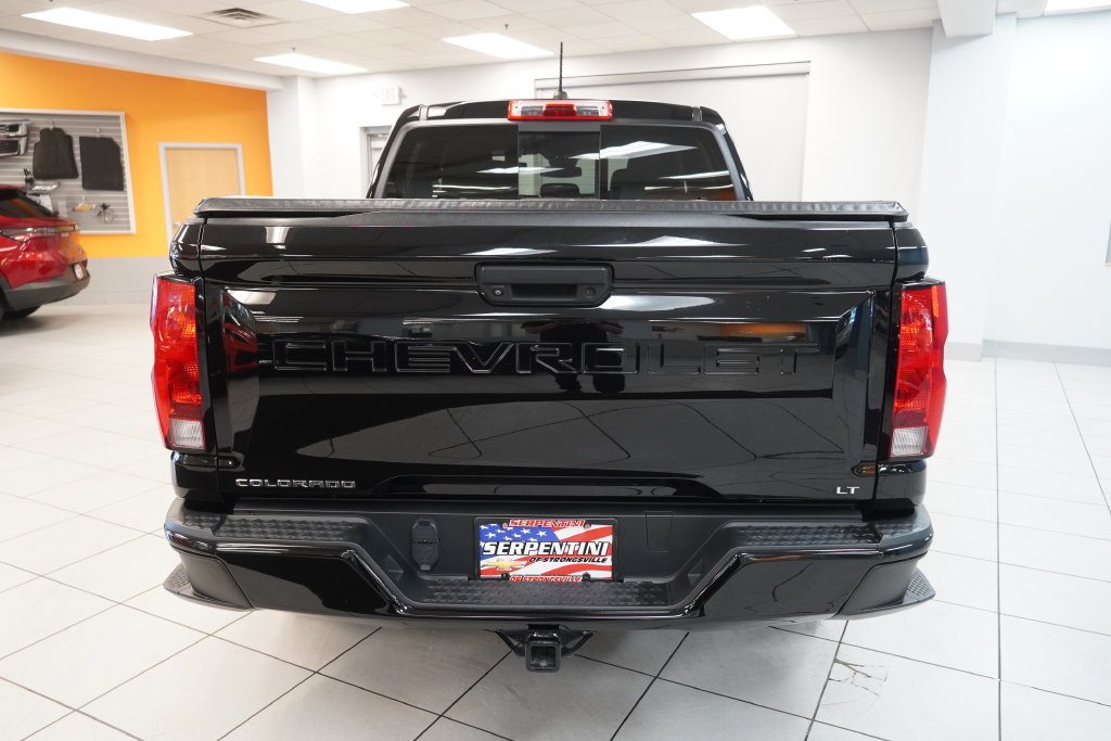 Used 2023 Chevrolet Colorado LT w/ LT Convenience Package AWD/4WD image 8