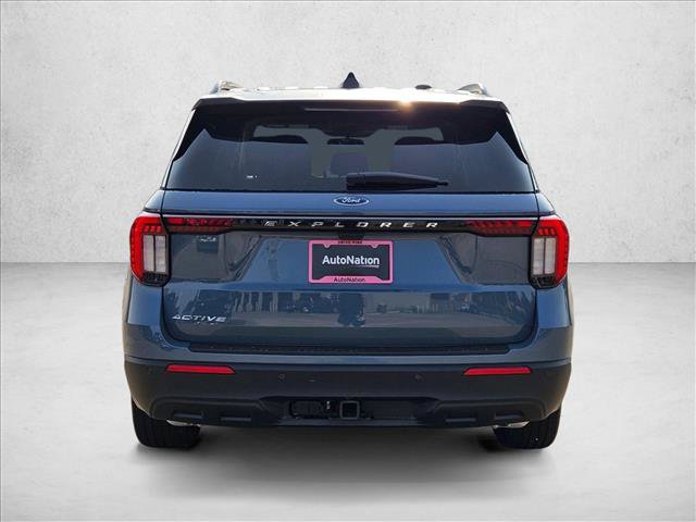 New 2026 Ford Explorer Active RWD image 8