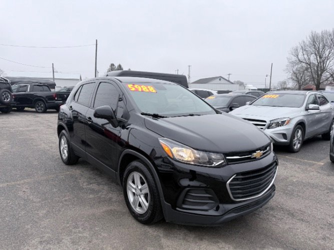 Used 2020 Chevrolet Trax LS image 2