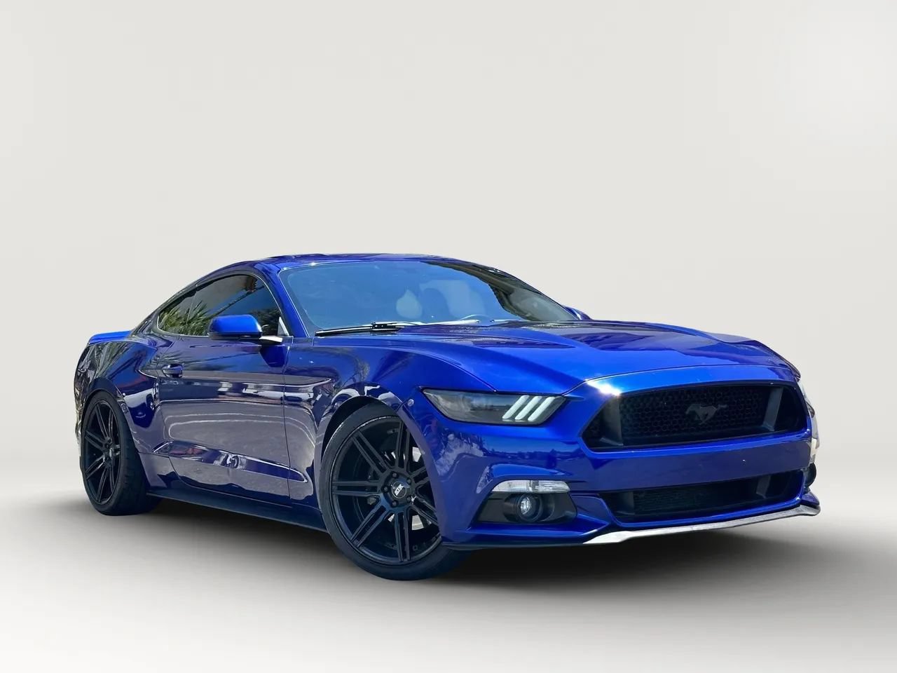 Used 2015 Ford Mustang GT w/ Equipment Group 051A RWD image 3