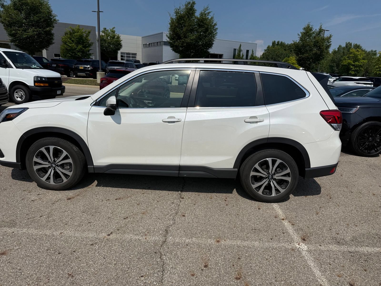 Used 2024 Subaru Forester Limited AWD/4WD image 8