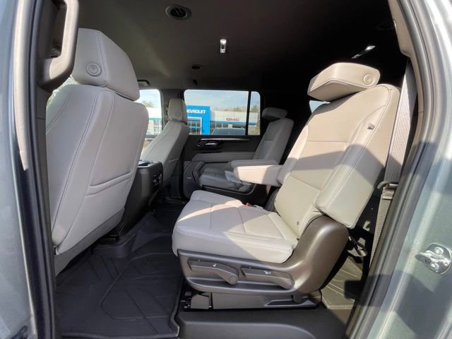Used 2026 Chevrolet Suburban LT w/ Comfort Package image 20