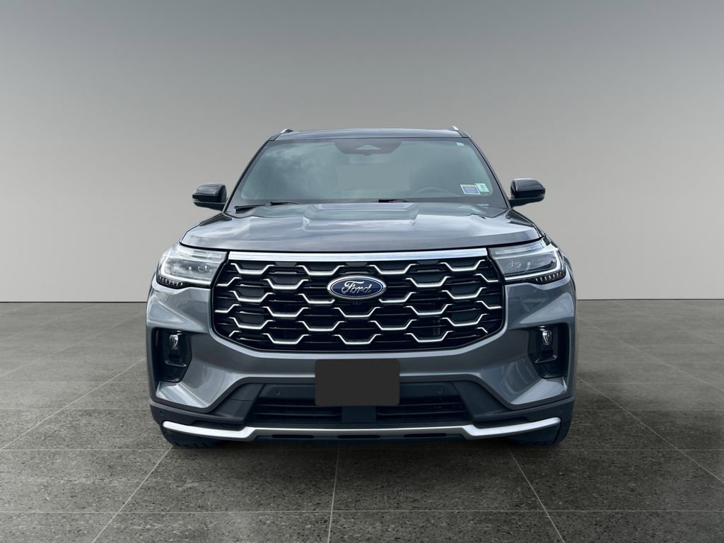 Used 2025 Ford Explorer Platinum w/ LUX Leather Package AWD/4WD image 2