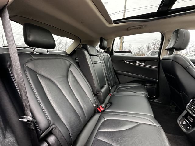 Certified 2022 Lincoln Nautilus Reserve image 37