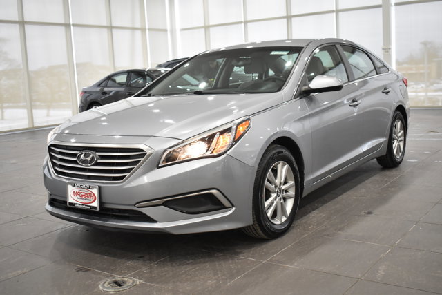 Used 2017 Hyundai Sonata SE image 7