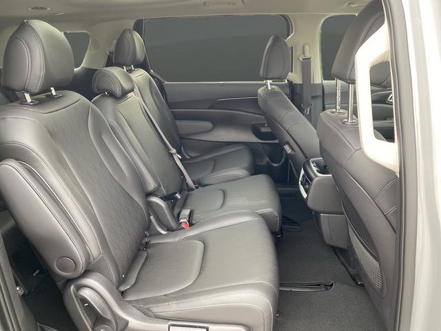 New 2026 Kia Carnival SX w/ SX Dark Edition Package image 33