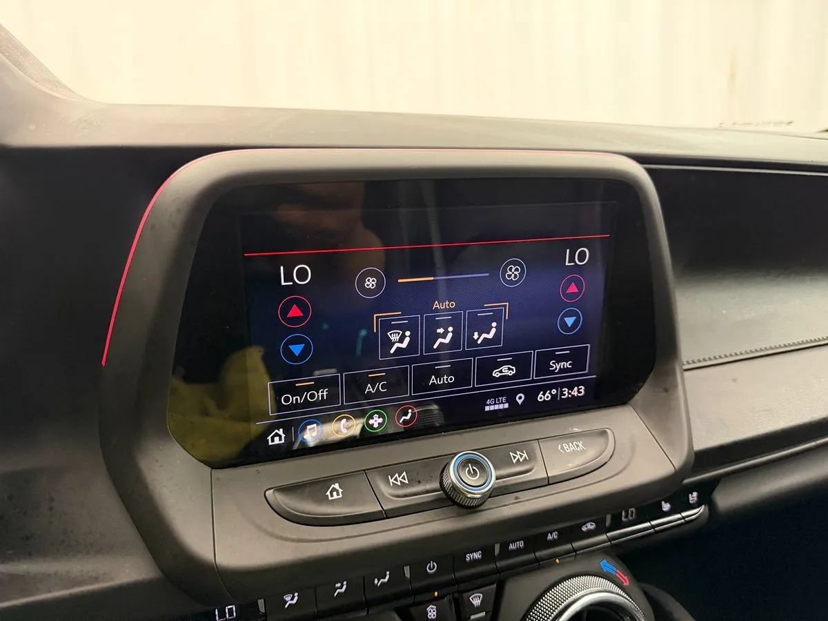 Used 2019 Chevrolet Camaro SS RWD image 22