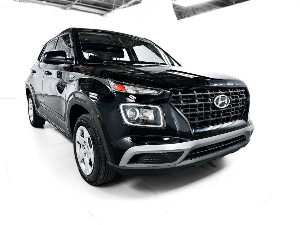 Used 2020 Hyundai Venue SE image 8