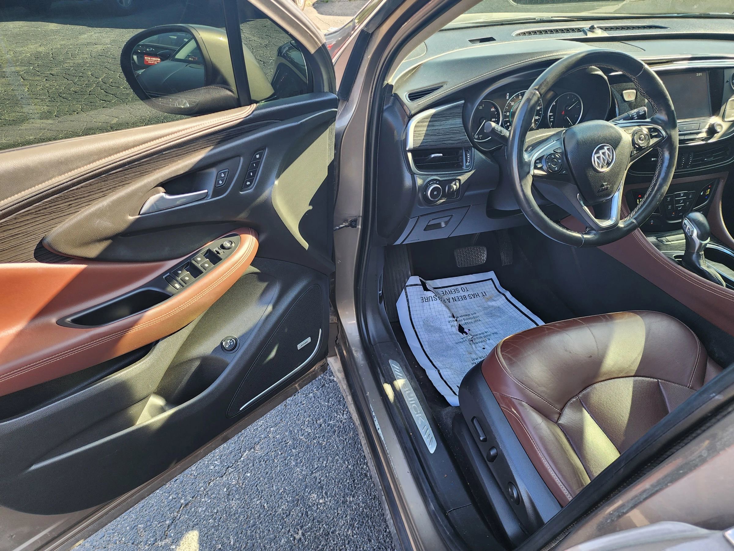 Used 2017 Buick Envision Premium image 21