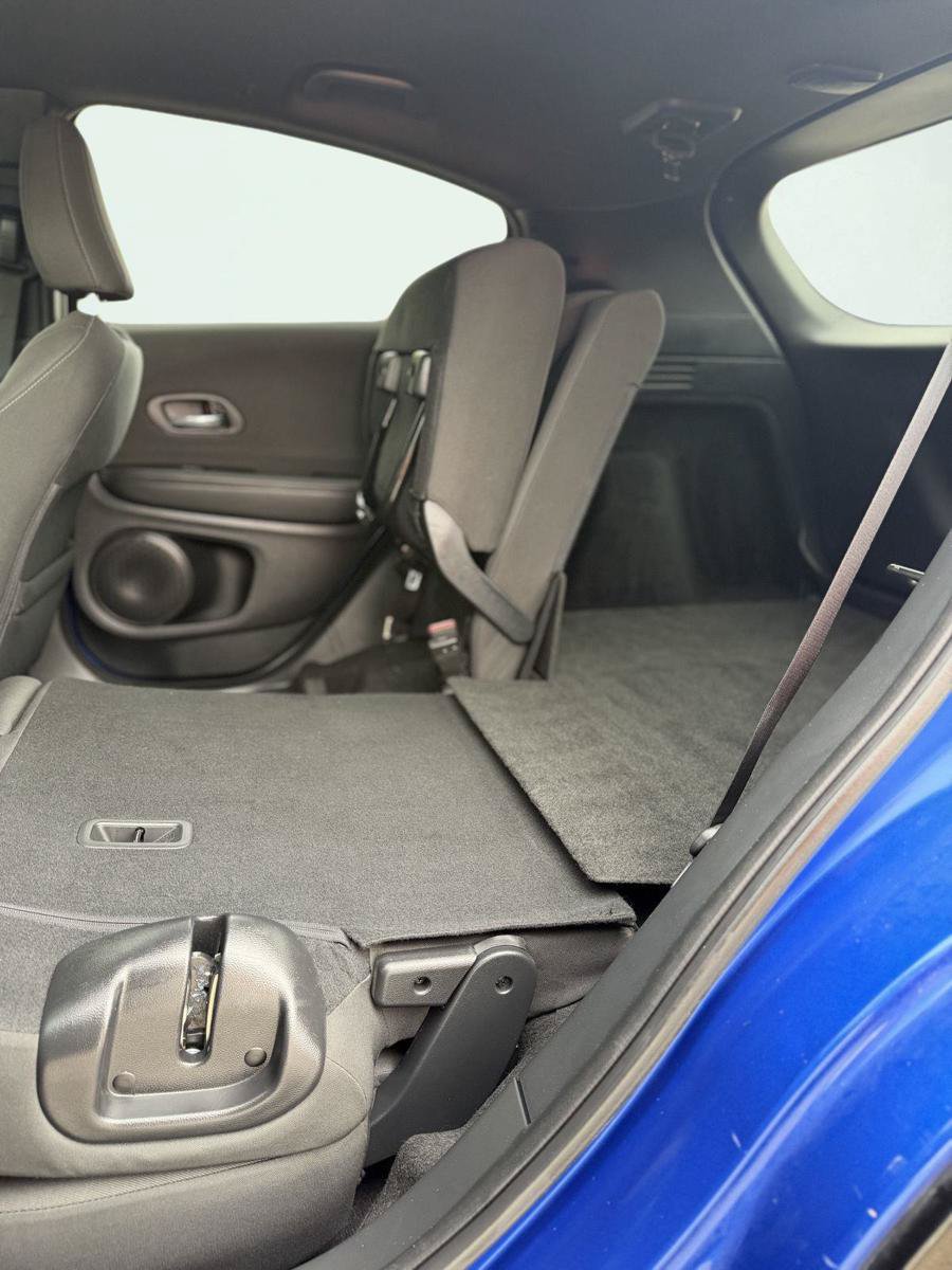 Used 2022 Honda HR-V Sport image 18
