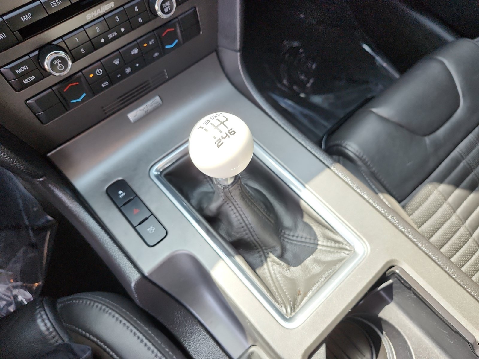 Used 2014 Ford Mustang Shelby GT500 w/ Equipment Group 821A RWD image 24