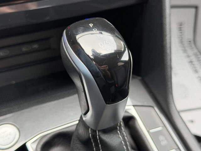 Certified 2022 Volkswagen Tiguan SE R-Line AWD/4WD image 33