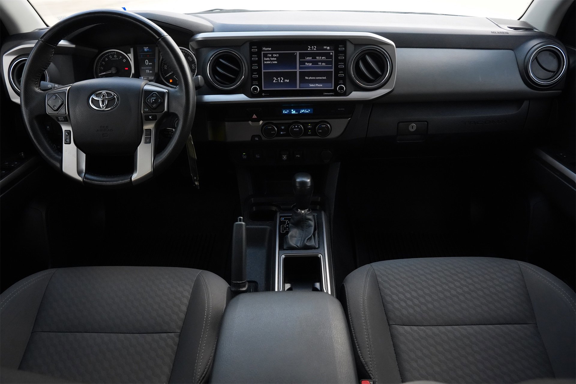 Used 2022 Toyota Tacoma SR5 w/ Technology Package image 7