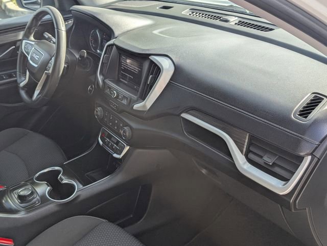 Used 2022 GMC Terrain SLE image 18