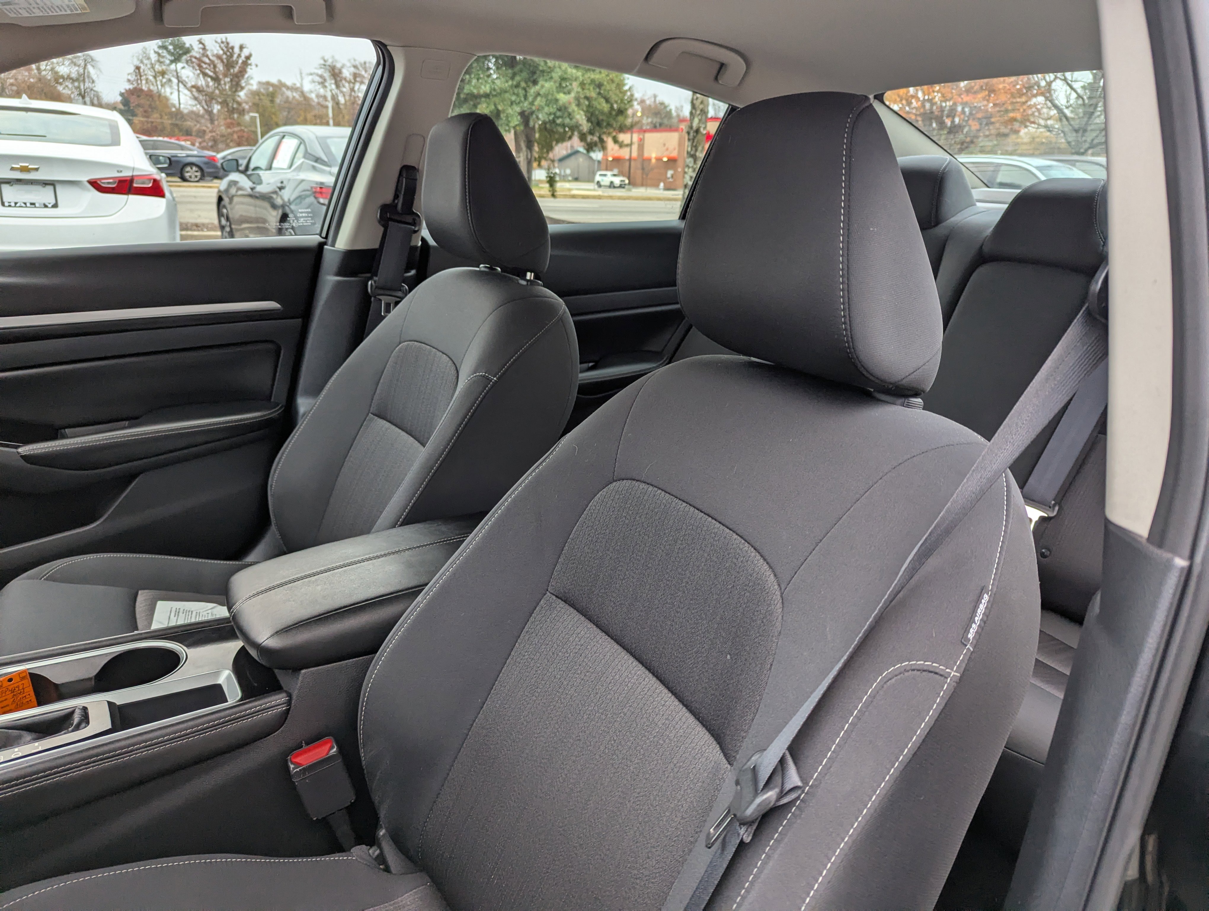 Used 2023 Nissan Altima 2.5 SV image 14