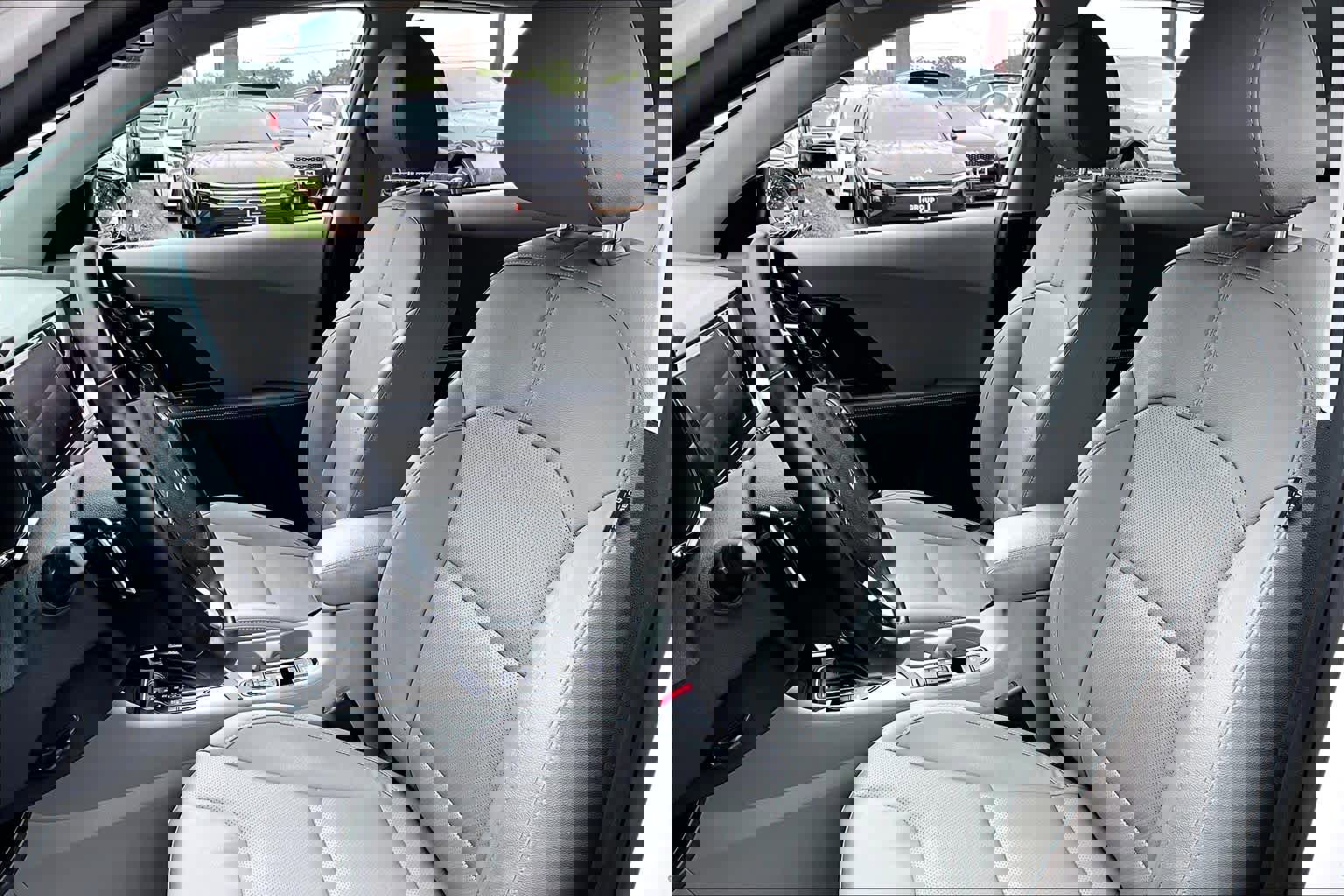 Used 2022 Kia Niro EX Premium FWD image 8