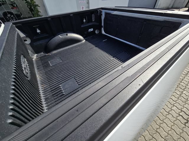 Used 2022 Ford F150 XLT w/ Equipment Group 302A High RWD image 10
