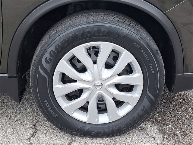 Used 2016 Nissan Rogue S image 8