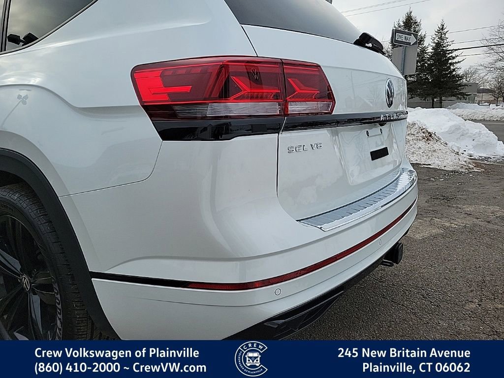Certified 2023 Volkswagen Atlas SEL R-Line image 27