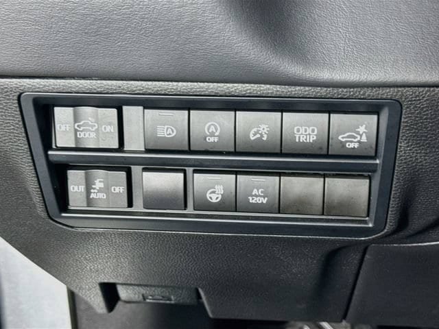 Certified 2026 Toyota Tundra Platinum AWD/4WD image 11
